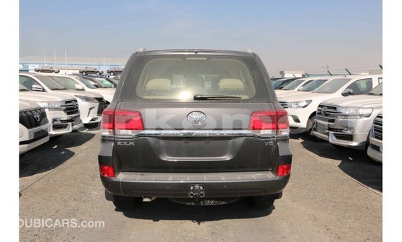 Buy Import Toyota Land Cruiser Black Car in Import - Dubai in Great Comore Buy Import Toyota Land Cruiser Black Car in Import - Dubai in Great Comore