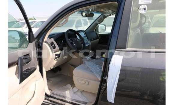 Buy Import Toyota Land Cruiser Black Car in Import - Dubai in Great Comore Buy Import Toyota Land Cruiser Black Car in Import - Dubai in Great Comore