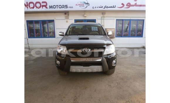 Acheter Import Voiture Toyota Hilux Noir à Import - Dubai, Grande Comore Acheter Import Voiture Toyota Hilux Noir à Import - Dubai, Grande Comore