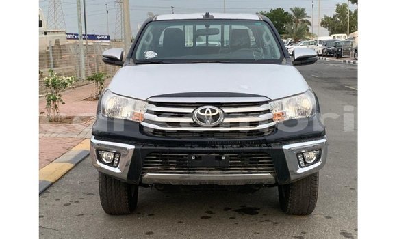 Buy Import Toyota Hilux Black Car in Import - Dubai in Great Comore Buy Import Toyota Hilux Black Car in Import - Dubai in Great Comore