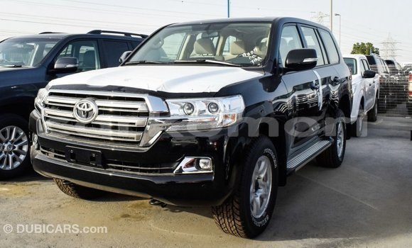 Acheter Import Voiture Toyota Land Cruiser Noir à Import - Dubai, Grande Comore Acheter Import Voiture Toyota Land Cruiser Noir à Import - Dubai, Grande Comore