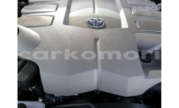 Acheter Import Voiture Toyota Land Cruiser Noir à Import - Dubai, Grande Comore Acheter Import Voiture Toyota Land Cruiser Noir à Import - Dubai, Grande Comore