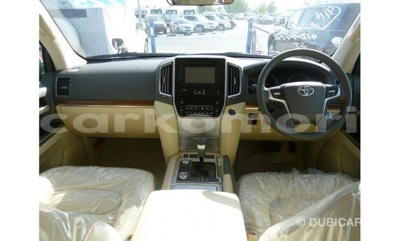 Buy Import Toyota Land Cruiser Black Car in Import - Dubai in Great Comore Buy Import Toyota Land Cruiser Black Car in Import - Dubai in Great Comore