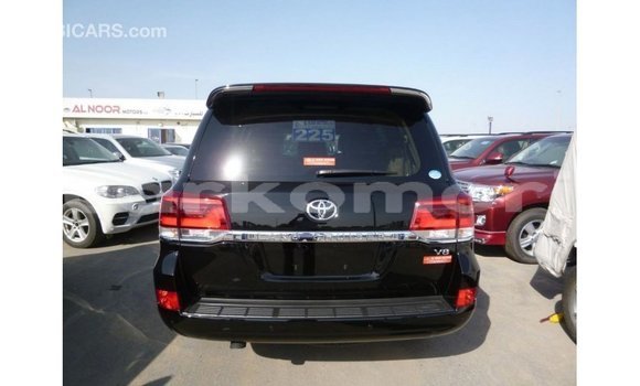 Buy Import Toyota Land Cruiser Black Car in Import - Dubai in Great Comore Buy Import Toyota Land Cruiser Black Car in Import - Dubai in Great Comore