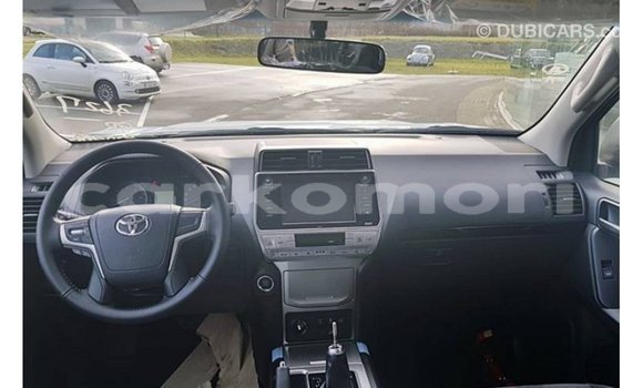 Acheter Import Voiture Toyota Prado Noir à Import - Dubai, Grande Comore Acheter Import Voiture Toyota Prado Noir à Import - Dubai, Grande Comore