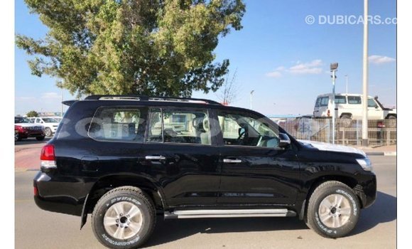 Buy Import Toyota Land Cruiser Black Car in Import - Dubai in Great Comore Buy Import Toyota Land Cruiser Black Car in Import - Dubai in Great Comore