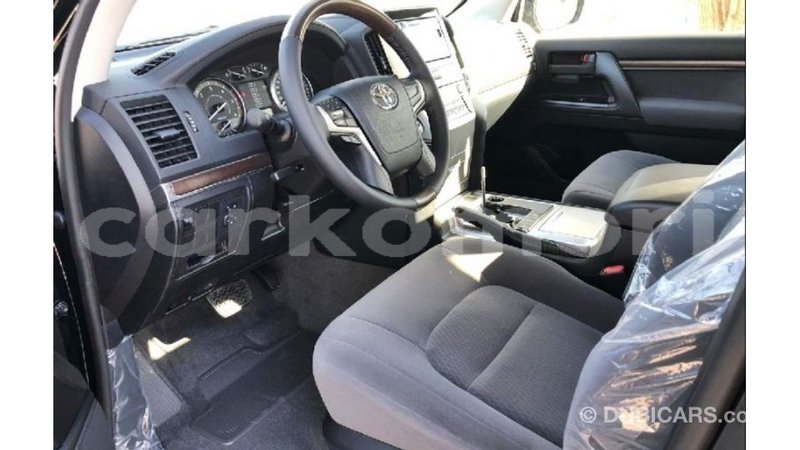 Big with watermark toyota land cruiser grande comore import dubai 2364