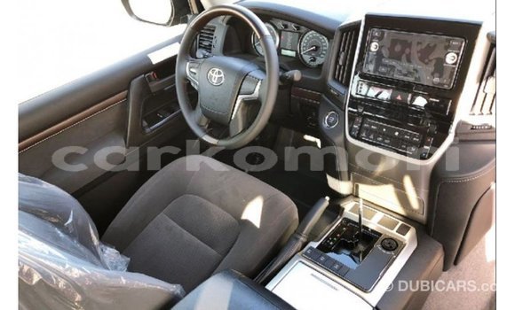 Buy Import Toyota Land Cruiser Black Car in Import - Dubai in Great Comore Buy Import Toyota Land Cruiser Black Car in Import - Dubai in Great Comore