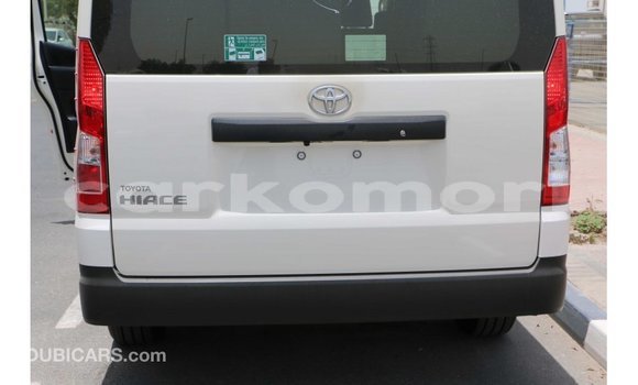 Buy Import Toyota Hiace White Car in Import - Dubai in Great Comore Buy Import Toyota Hiace White Car in Import - Dubai in Great Comore