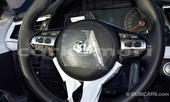 Acheter Import Voiture Kia Cadenza Autre à Import - Dubai, Grande Comore Acheter Import Voiture Kia Cadenza Autre à Import - Dubai, Grande Comore