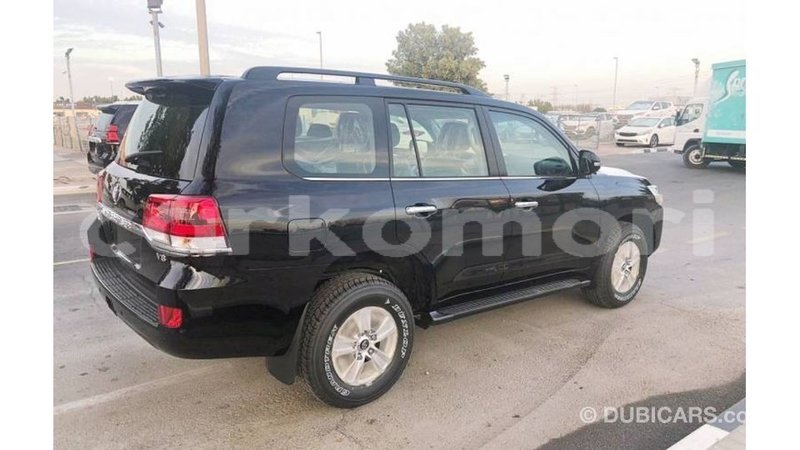 Big with watermark toyota land cruiser grande comore import dubai 2379