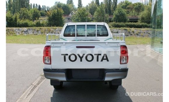 Buy Import Toyota Hilux White Car in Import - Dubai in Great Comore Buy Import Toyota Hilux White Car in Import - Dubai in Great Comore
