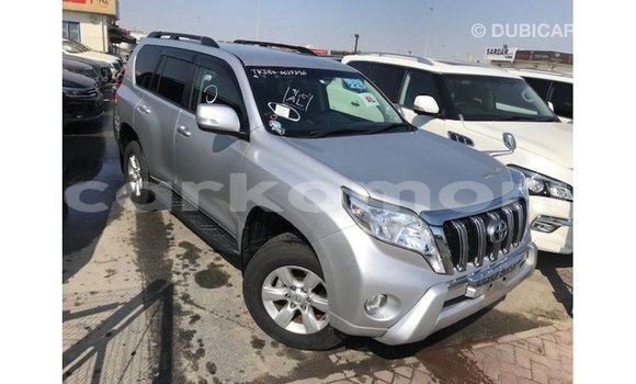 Acheter Import Voiture Toyota Prado Autre à Import - Dubai, Grande Comore Acheter Import Voiture Toyota Prado Autre à Import - Dubai, Grande Comore