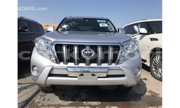 Acheter Import Voiture Toyota Prado Autre à Import - Dubai, Grande Comore Acheter Import Voiture Toyota Prado Autre à Import - Dubai, Grande Comore