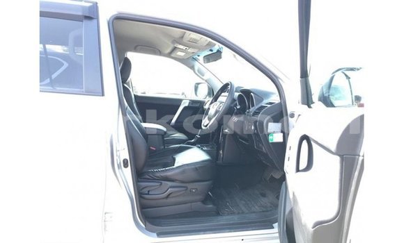 Acheter Import Voiture Toyota Prado Autre à Import - Dubai, Grande Comore Acheter Import Voiture Toyota Prado Autre à Import - Dubai, Grande Comore