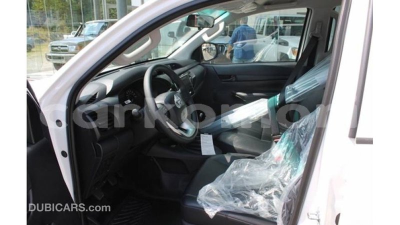 Big with watermark toyota hilux grande comore import dubai 2387