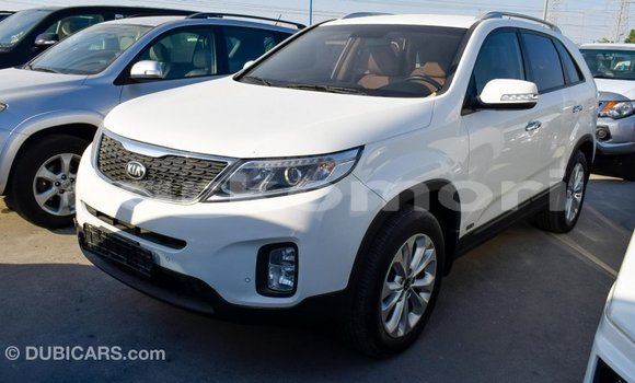 Acheter Import Voiture Kia Sorento Blanc à Import - Dubai, Grande Comore Acheter Import Voiture Kia Sorento Blanc à Import - Dubai, Grande Comore