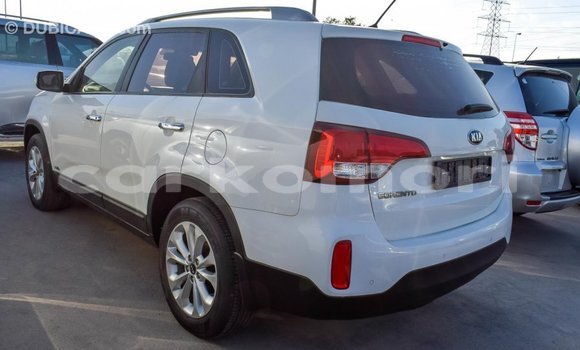 Acheter Import Voiture Kia Sorento Blanc à Import - Dubai, Grande Comore Acheter Import Voiture Kia Sorento Blanc à Import - Dubai, Grande Comore