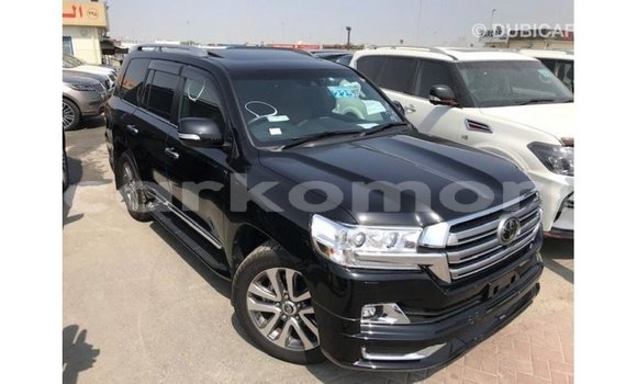 Acheter Import Voiture Toyota Land Cruiser Noir à Import - Dubai, Grande Comore Acheter Import Voiture Toyota Land Cruiser Noir à Import - Dubai, Grande Comore