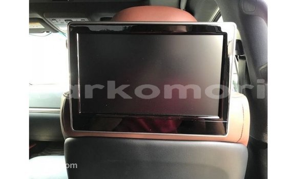 Acheter Import Voiture Toyota Land Cruiser Noir à Import - Dubai, Grande Comore Acheter Import Voiture Toyota Land Cruiser Noir à Import - Dubai, Grande Comore