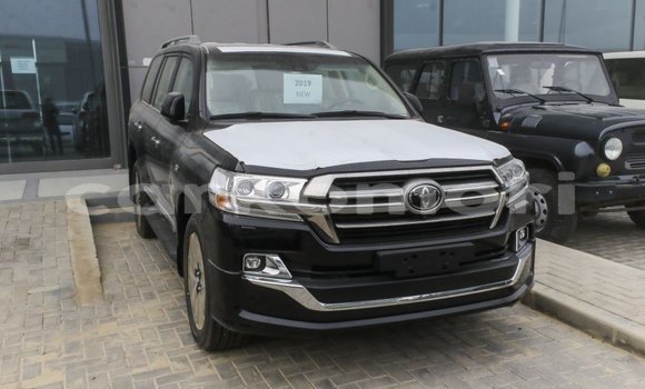 Acheter Import Voiture Toyota Land Cruiser Noir à Import - Dubai, Grande Comore Acheter Import Voiture Toyota Land Cruiser Noir à Import - Dubai, Grande Comore