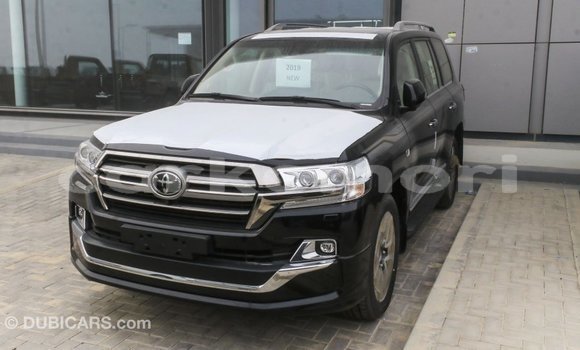 Acheter Import Voiture Toyota Land Cruiser Noir à Import - Dubai, Grande Comore Acheter Import Voiture Toyota Land Cruiser Noir à Import - Dubai, Grande Comore