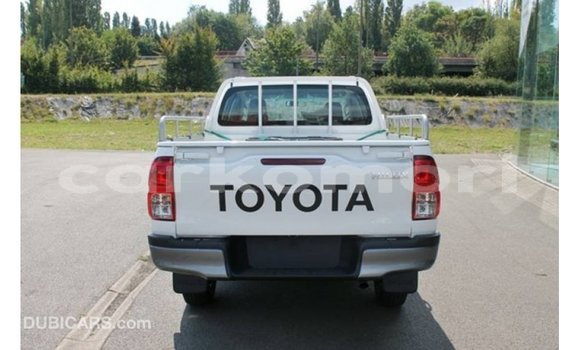 Buy Import Toyota Hilux White Car in Import - Dubai in Great Comore Buy Import Toyota Hilux White Car in Import - Dubai in Great Comore