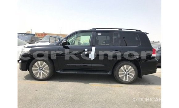 Acheter Import Voiture Toyota Land Cruiser Noir à Import - Dubai, Grande Comore Acheter Import Voiture Toyota Land Cruiser Noir à Import - Dubai, Grande Comore