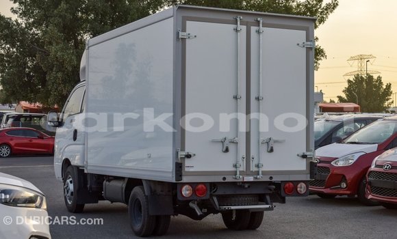 Buy Import Kia K3 White Car in Import - Dubai in Great Comore Buy Import Kia K3 White Car in Import - Dubai in Great Comore