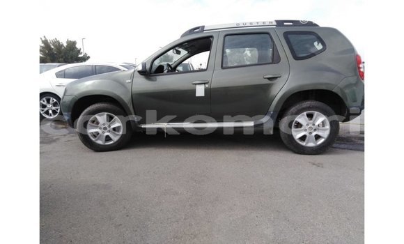 Buy Import Renault Duster Green Car in Import - Dubai in Great Comore Buy Import Renault Duster Green Car in Import - Dubai in Great Comore