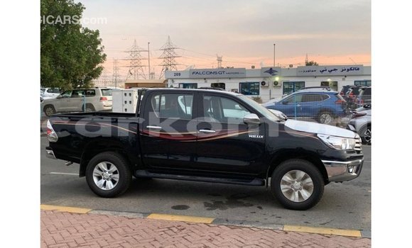 Buy Import Toyota Hilux Black Car in Import - Dubai in Great Comore Buy Import Toyota Hilux Black Car in Import - Dubai in Great Comore