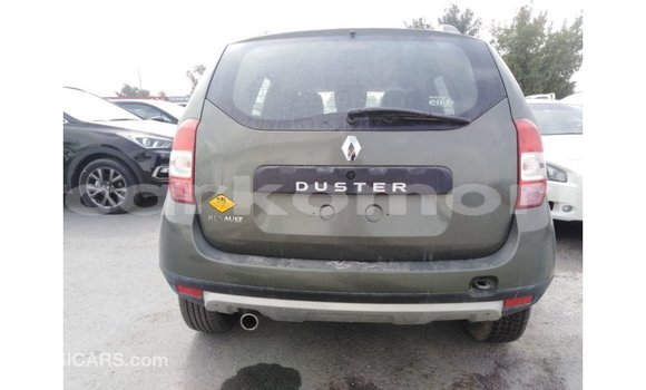 Acheter Import Voiture Renault Duster Vert à Import - Dubai, Grande Comore