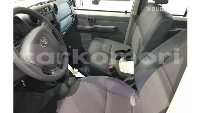 Big with watermark toyota land cruiser grande comore import dubai 2427