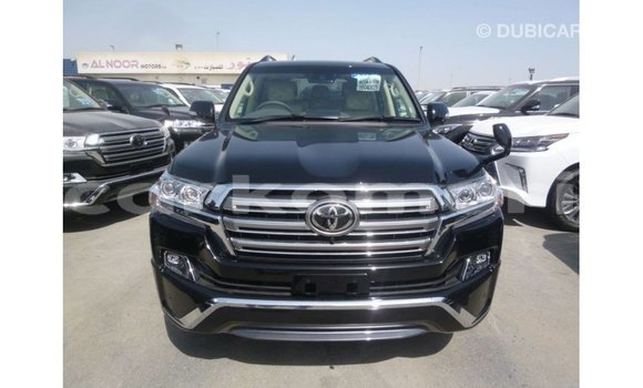 Buy Import Toyota Land Cruiser Black Car in Import - Dubai in Great Comore Buy Import Toyota Land Cruiser Black Car in Import - Dubai in Great Comore