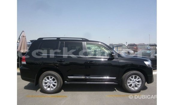 Buy Import Toyota Land Cruiser Black Car in Import - Dubai in Great Comore Buy Import Toyota Land Cruiser Black Car in Import - Dubai in Great Comore