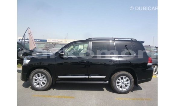 Buy Import Toyota Land Cruiser Black Car in Import - Dubai in Great Comore Buy Import Toyota Land Cruiser Black Car in Import - Dubai in Great Comore