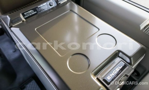 Acheter Import Voiture Toyota Coaster Blanc à Import - Dubai, Grande Comore Acheter Import Voiture Toyota Coaster Blanc à Import - Dubai, Grande Comore