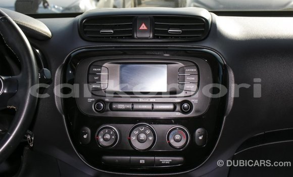Acheter Import Voiture Kia Soul Bleu à Import - Dubai, Grande Comore Acheter Import Voiture Kia Soul Bleu à Import - Dubai, Grande Comore