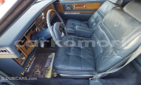 Acheter Import Voiture Cadillac Eldorado Bleu à Import - Dubai, Grande Comore Acheter Import Voiture Cadillac Eldorado Bleu à Import - Dubai, Grande Comore