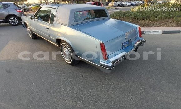 Acheter Import Voiture Cadillac Eldorado Bleu à Import - Dubai, Grande Comore Acheter Import Voiture Cadillac Eldorado Bleu à Import - Dubai, Grande Comore