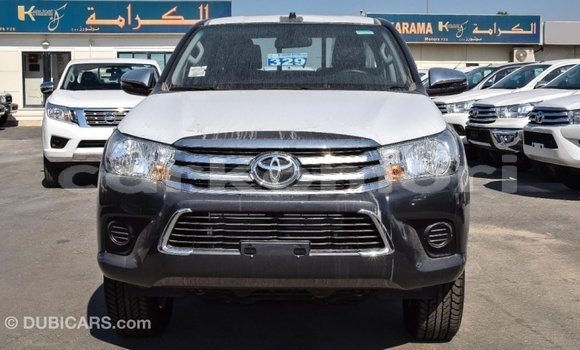 Acheter Import Voiture Toyota Hilux Autre à Import - Dubai, Grande Comore Acheter Import Voiture Toyota Hilux Autre à Import - Dubai, Grande Comore
