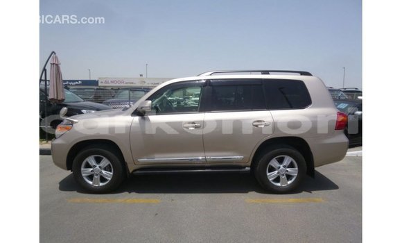 Acheter Import Voiture Toyota Land Cruiser Autre à Import - Dubai, Grande Comore Acheter Import Voiture Toyota Land Cruiser Autre à Import - Dubai, Grande Comore