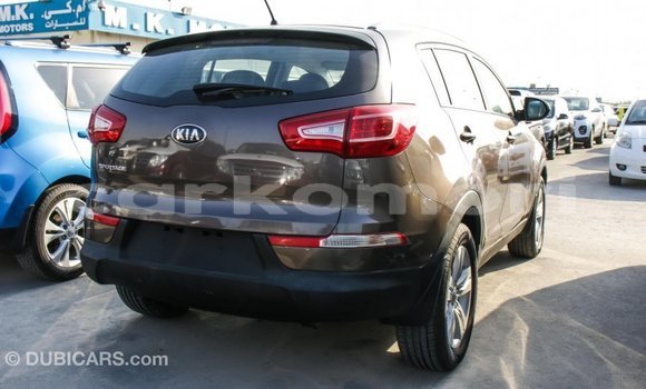 Acheter Import Voiture Kia Sportage Marron à Import - Dubai, Grande Comore Acheter Import Voiture Kia Sportage Marron à Import - Dubai, Grande Comore