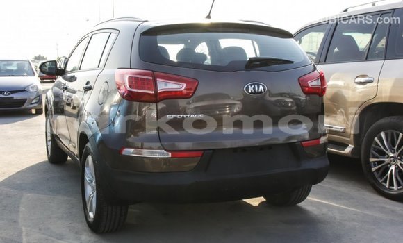 Acheter Import Voiture Kia Sportage Marron à Import - Dubai, Grande Comore Acheter Import Voiture Kia Sportage Marron à Import - Dubai, Grande Comore