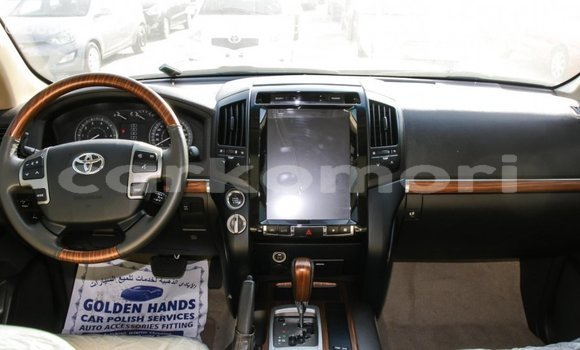 Acheter Import Voiture Toyota Land Cruiser Autre à Import - Dubai, Grande Comore Acheter Import Voiture Toyota Land Cruiser Autre à Import - Dubai, Grande Comore