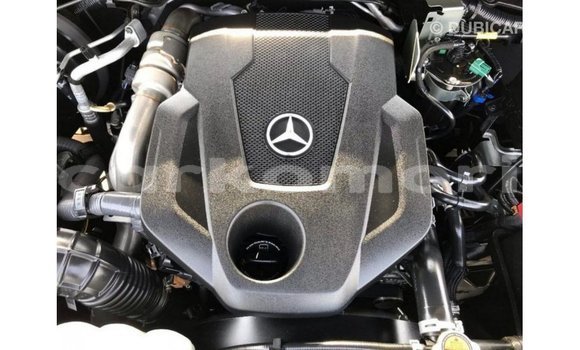 Acheter Import Voiture Mercedes-Benz 250 Noir à Import - Dubai, Grande Comore Acheter Import Voiture Mercedes-Benz 250 Noir à Import - Dubai, Grande Comore