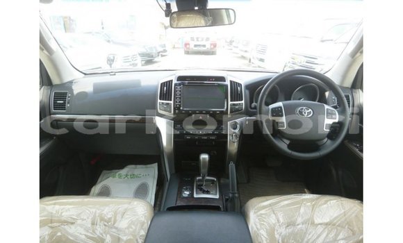 Buy Import Toyota Land Cruiser Black Car in Import - Dubai in Great Comore Buy Import Toyota Land Cruiser Black Car in Import - Dubai in Great Comore