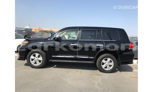 Acheter Import Voiture Toyota Land Cruiser Noir à Import - Dubai, Grande Comore Acheter Import Voiture Toyota Land Cruiser Noir à Import - Dubai, Grande Comore