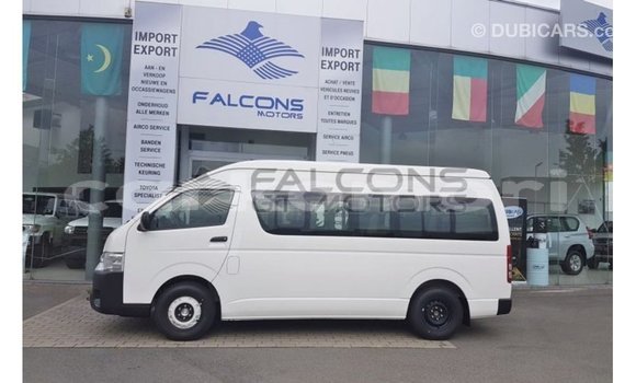 Buy Import Toyota Hiace White Car in Import - Dubai in Great Comore Buy Import Toyota Hiace White Car in Import - Dubai in Great Comore