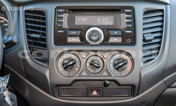 Acheter Import Voiture Mitsubishi L200 Blanc à Import - Dubai, Grande Comore Acheter Import Voiture Mitsubishi L200 Blanc à Import - Dubai, Grande Comore